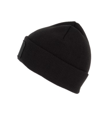 BEANIE WITH PATCH