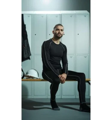 PRO LONG SLEEVE BASE LAYER TOP