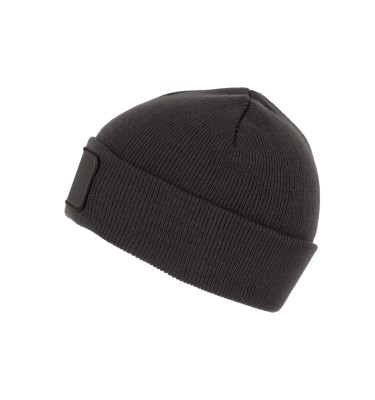 BEANIE WITH PATCH
