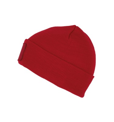 BEANIE WITH PATCH
