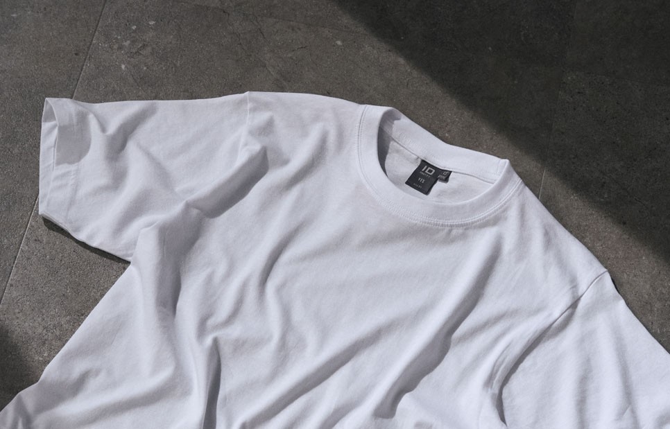 T-shirt YES