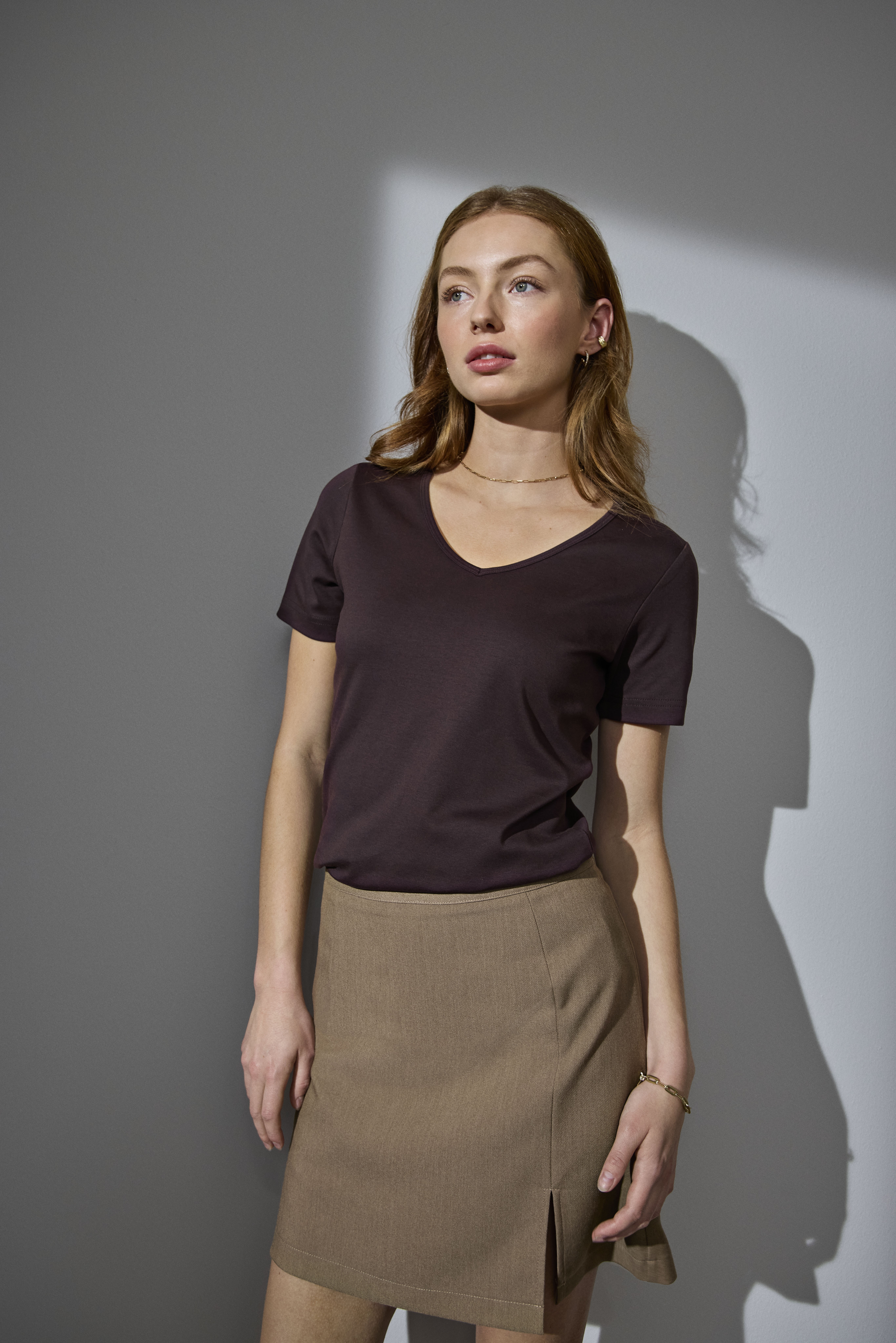 T-shirt Interlock | v-neck | damski