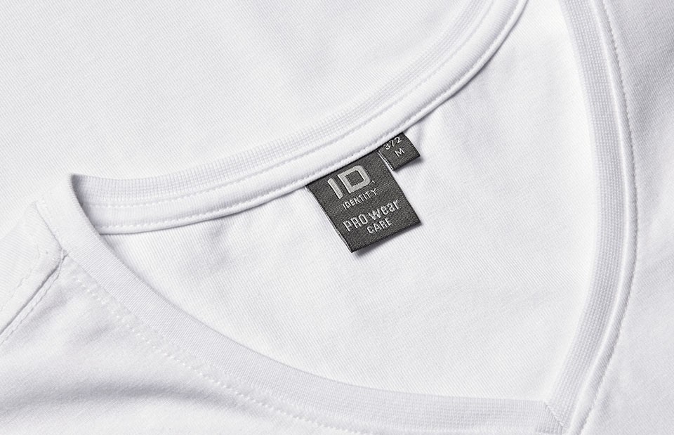 T-shirt PRO Wear CARE | v-neck