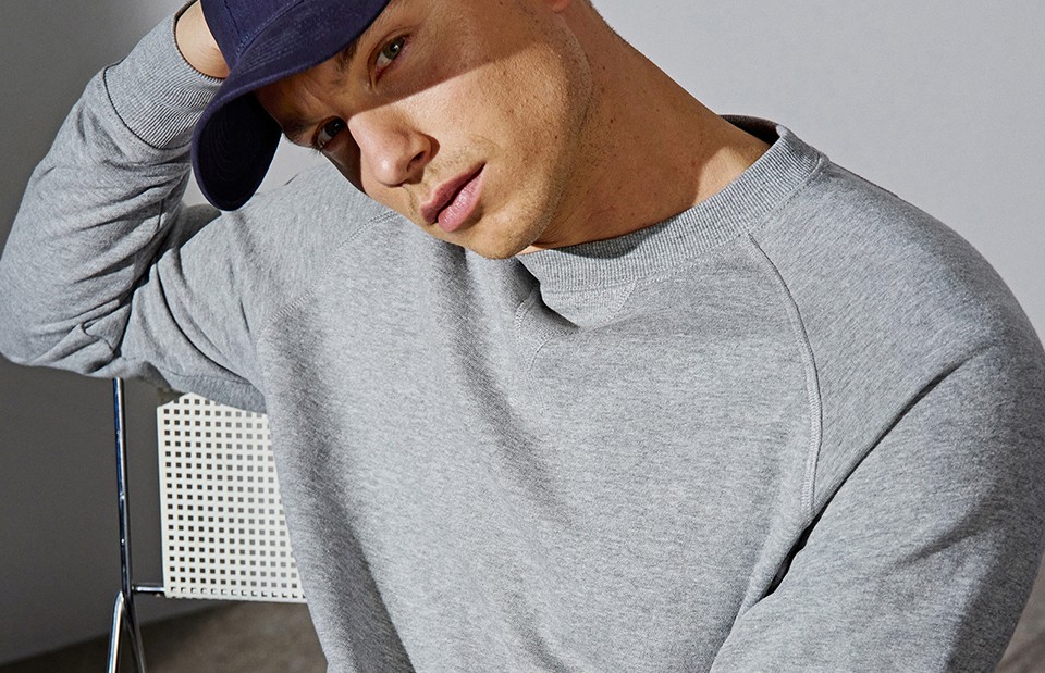 Bluza ID Identity 0613 – markowa odzież dla firm z nadrukiem i haftem.