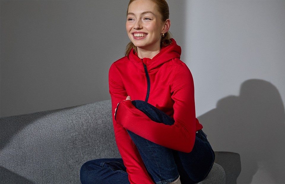 Bluza sportowa ID 0841 z nadrukiem firmowym i haftem reklamowym.