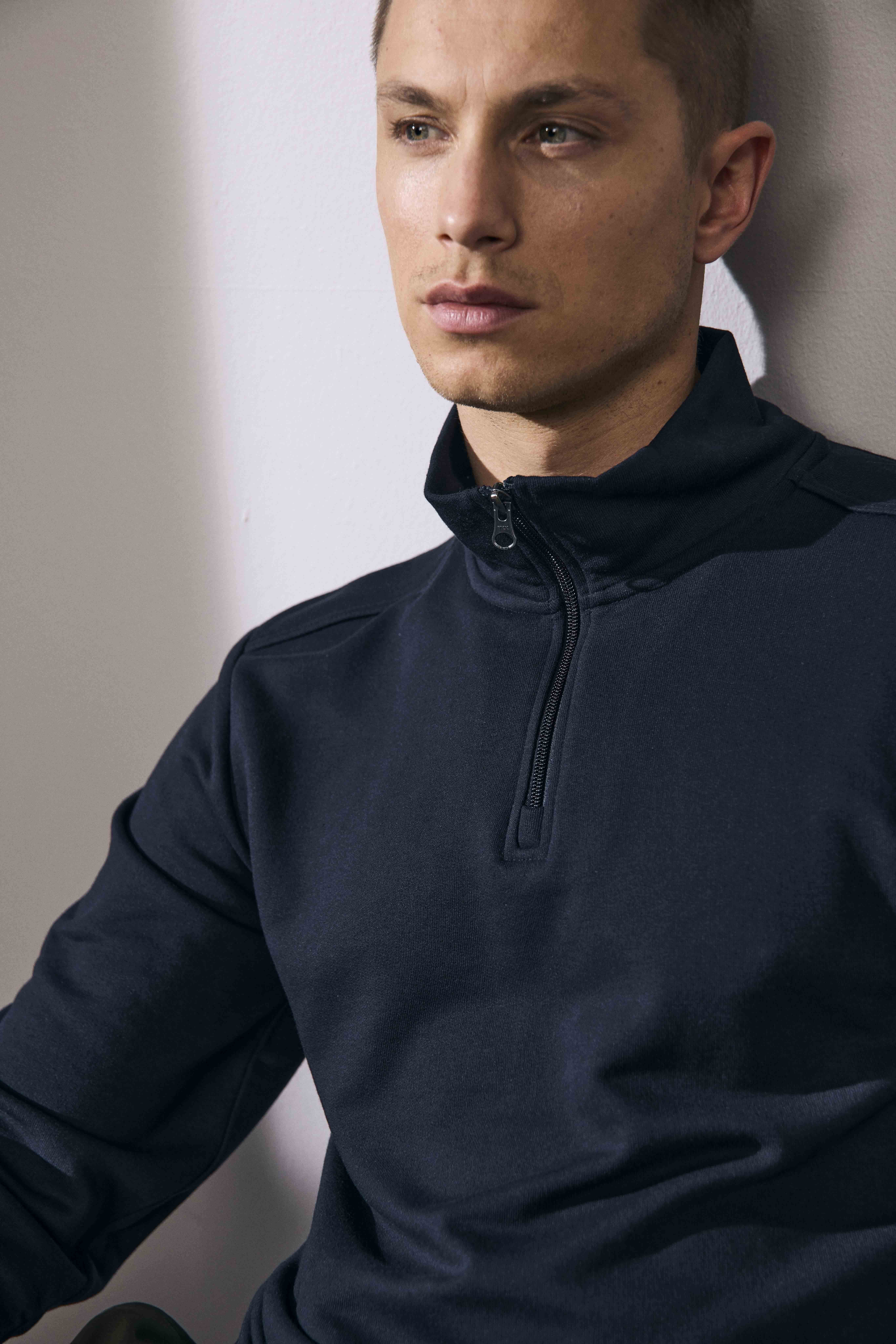 Bluza robocza PRO Wear 0384 - stworzona pod haft i nadruk logotypu.