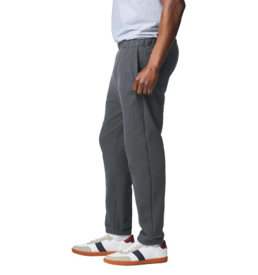 SOFTSTYLE™ MIDWEIGHT ADULT POCKET SWEATPANTS