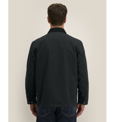G. dyed black