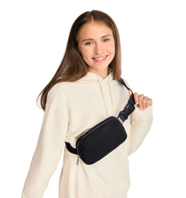 EXPLORER SLING BAG
