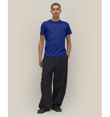 Worker blue
