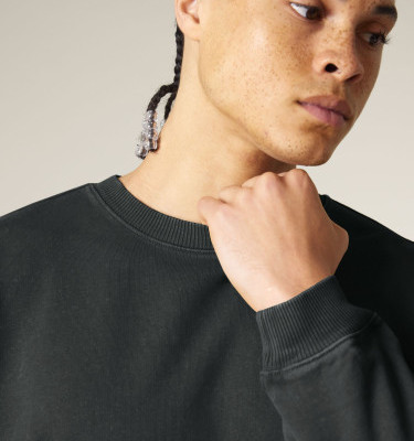 G. dyed black rock